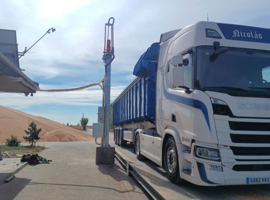 Falcon Standard truck sampler - Spain