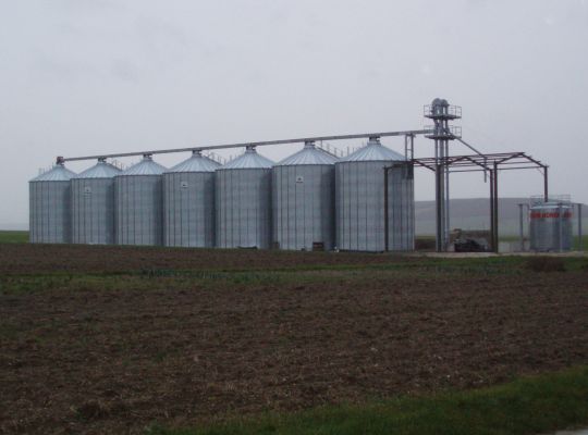 Stockage 7x350 T avec venticones, manutention 100 T/h