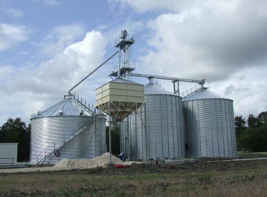 Stockage avec cellule sécheuse en toit